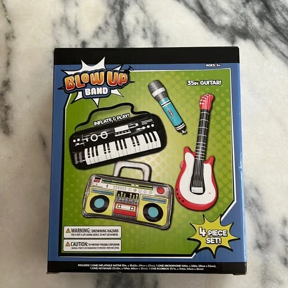 Party props! Rock out with inflatable keyboard, boombox and more - Picture 1 of 3